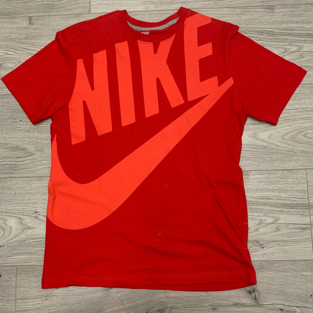 Men’s Red Nike T-Shirt